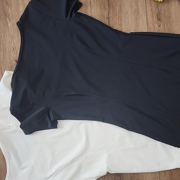 Nike Women's Dri-FIT V-Neck Tops - Black and White Sold Together - Picture 4 of 5